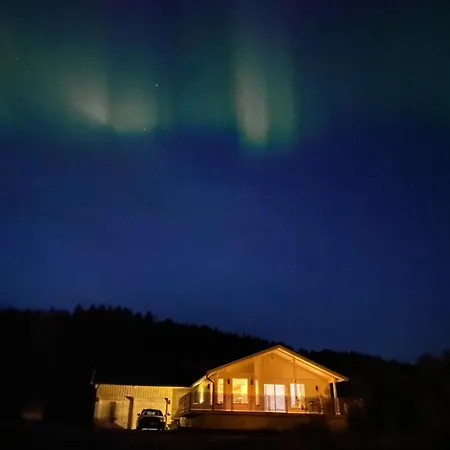 Brygghaugen, Middle Of Senja Villa Exterior photo