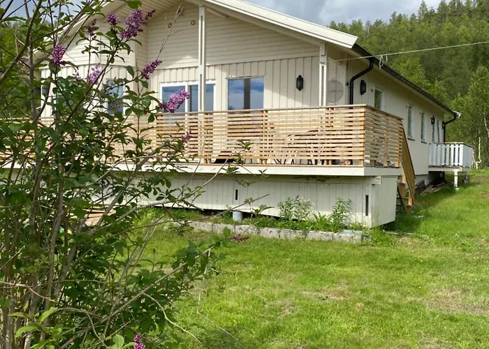 Brygghaugen, Middle Of Senja