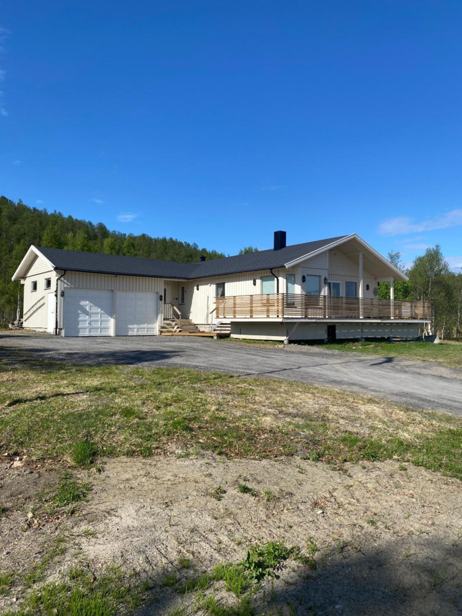 Brygghaugen, Middle Of Villa *